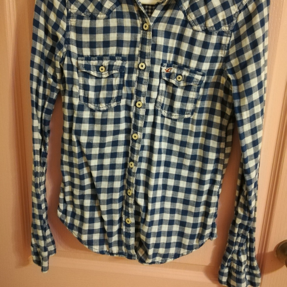 Hollister blue and white plaid shirt - Picture 2 of 4